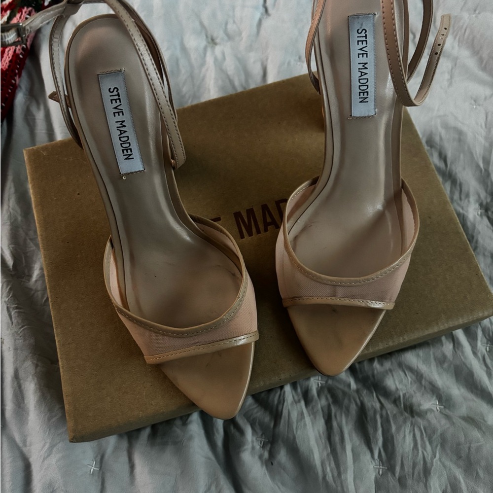 Steve Madden Nude Ankle Strap Heels Size 9